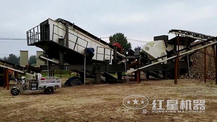 河北重錘破移動破碎站碎煤現(xiàn)場，碎煤簡單，一機(jī)搞定